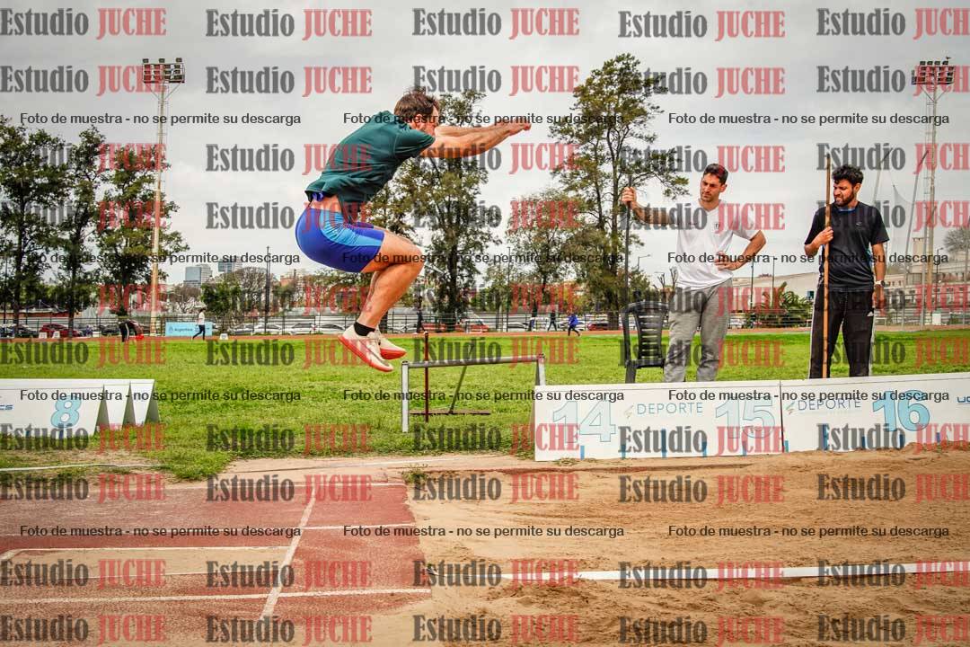 Fotos del salto triple de varones