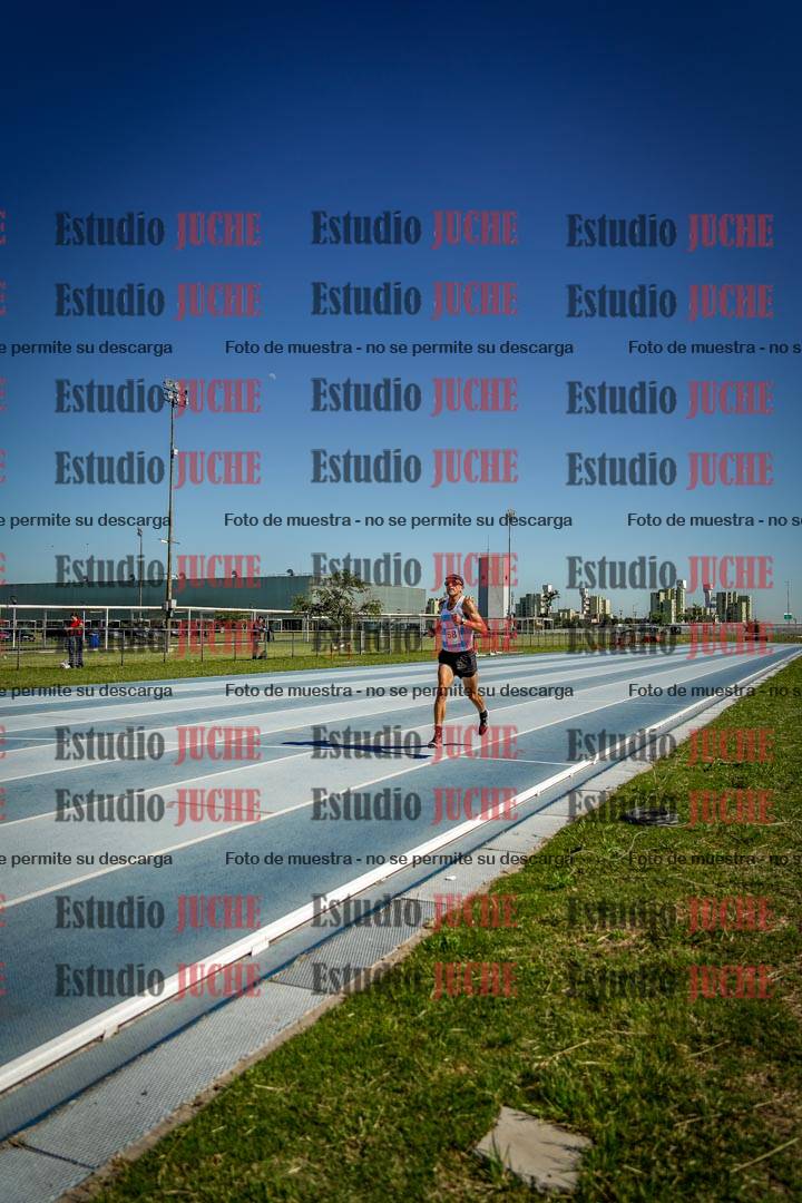 Fotos de los 5000 m de mujeres y varones - serie 1