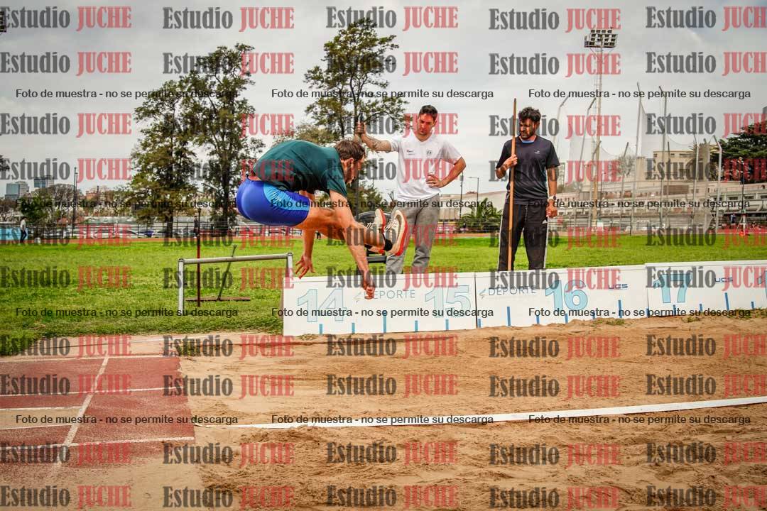 Fotos del salto triple de varones
