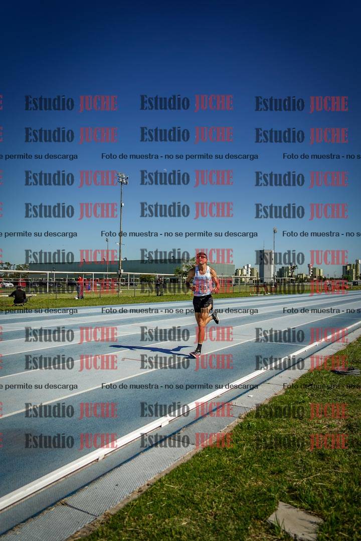 Fotos de los 5000 m de mujeres y varones - serie 1