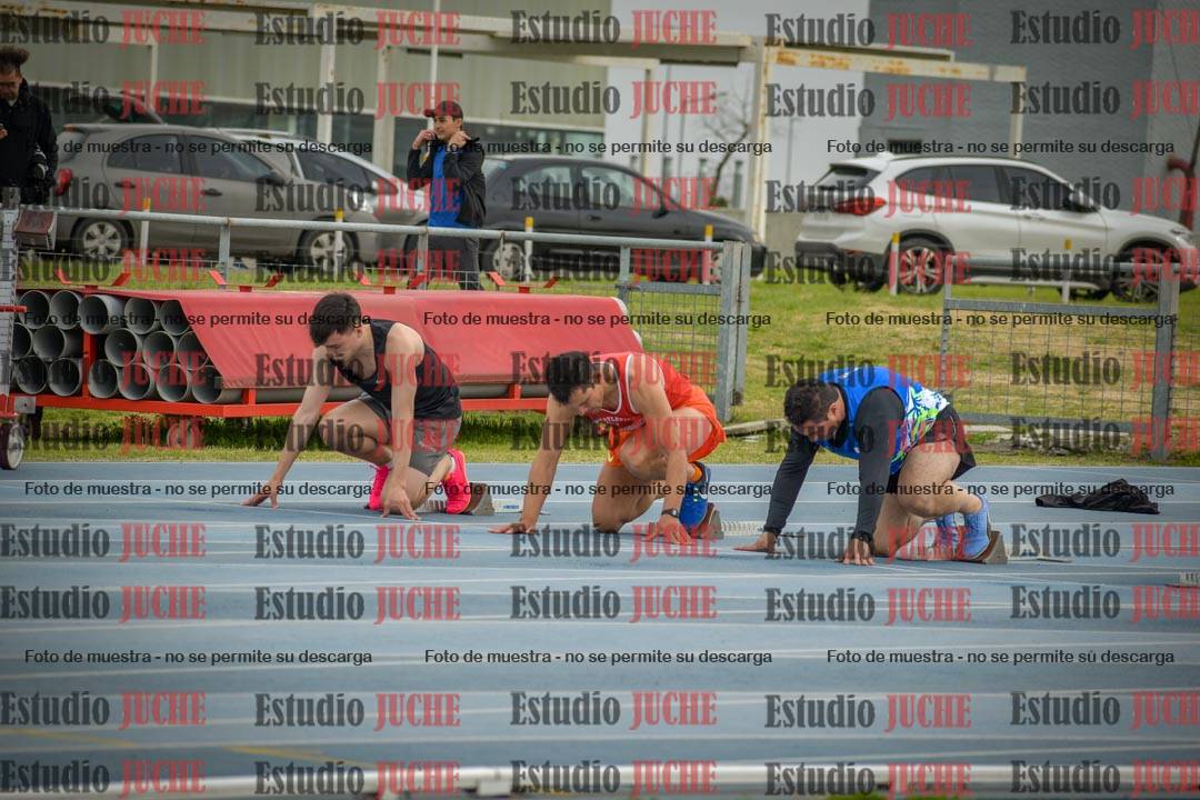 Fotos de los 100 m llanos de varones
