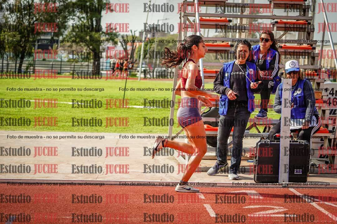 Fotos de los 1500 m con obstáculos de mujeres