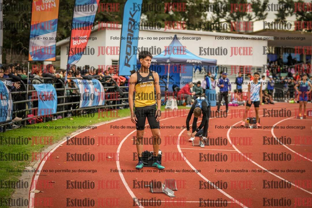 Fotos de los 400 m con vallas de varones
