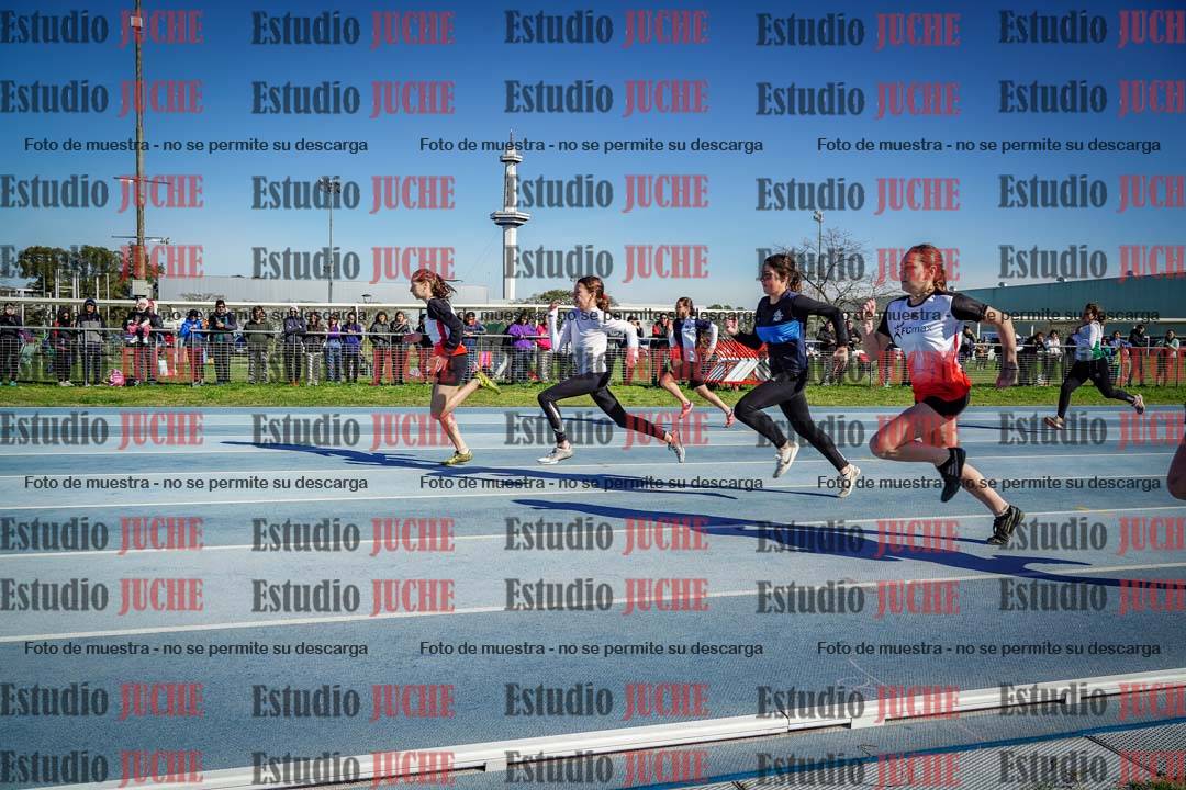 Fotos de los 80 m llanos de mujeres - U14