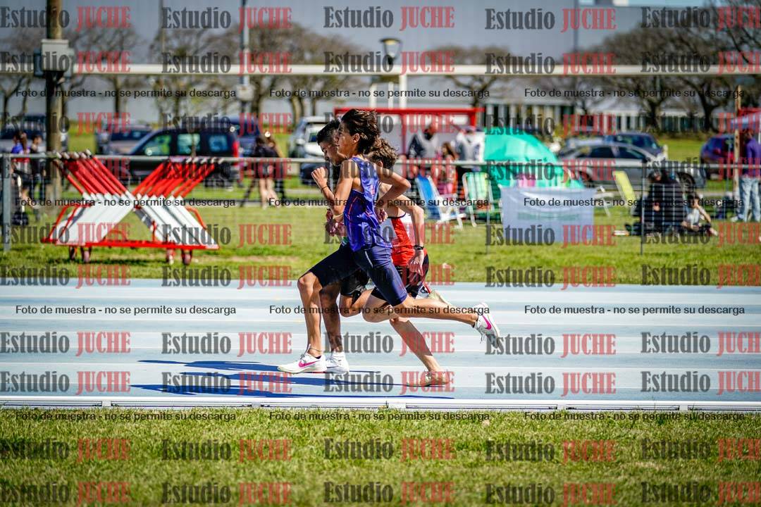 Fotos de los 600 m llanos de varones