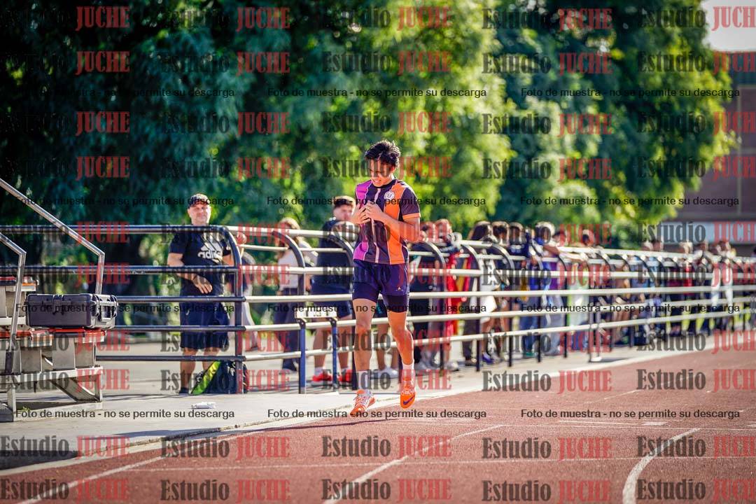 Fotos de los 400 m con vallas de varones