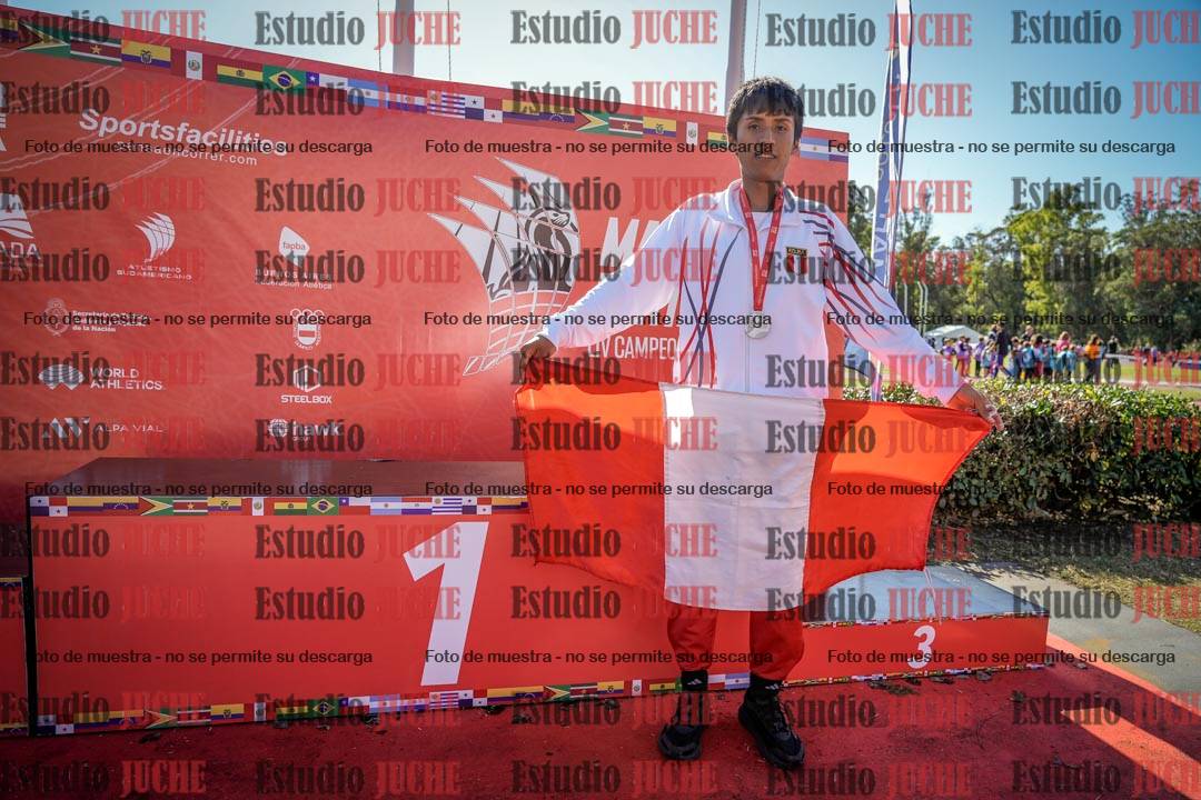 Fotos de algunos extras y podios del día 2