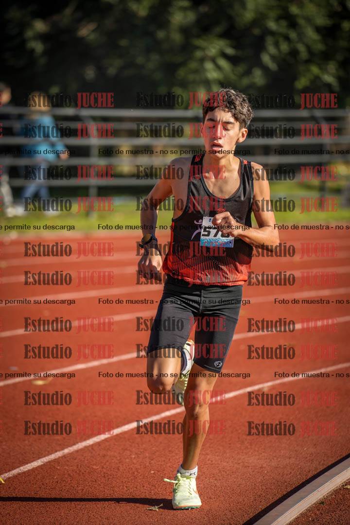 Fotos de los 2400 m de varones