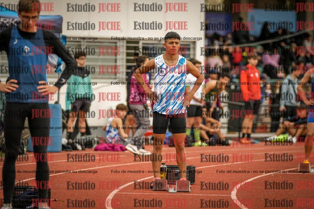 Fotos de los 400 m con vallas de varones