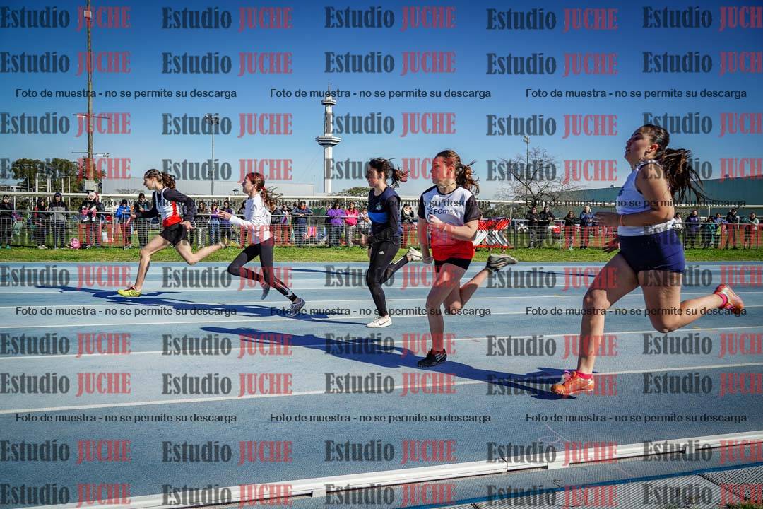 Fotos de los 80 m llanos de mujeres - U14