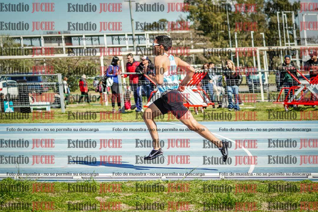Fotos de los 3000 m con obstáculos de varones