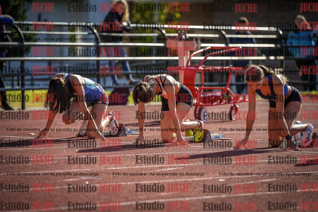 Fotos de los 100 m con vallas de mujeres