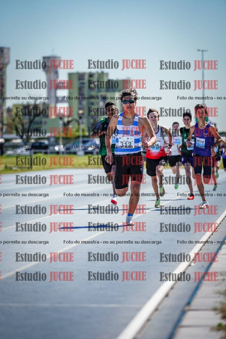 Fotos de los 600 m llanos de varones