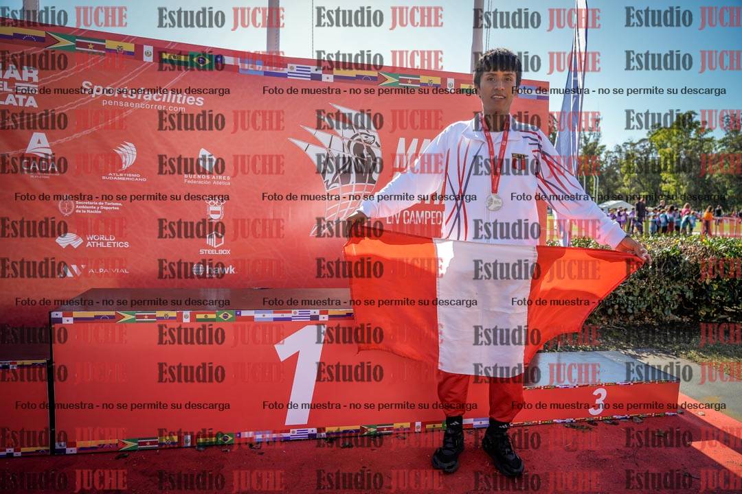 Fotos de algunos extras y podios del día 2