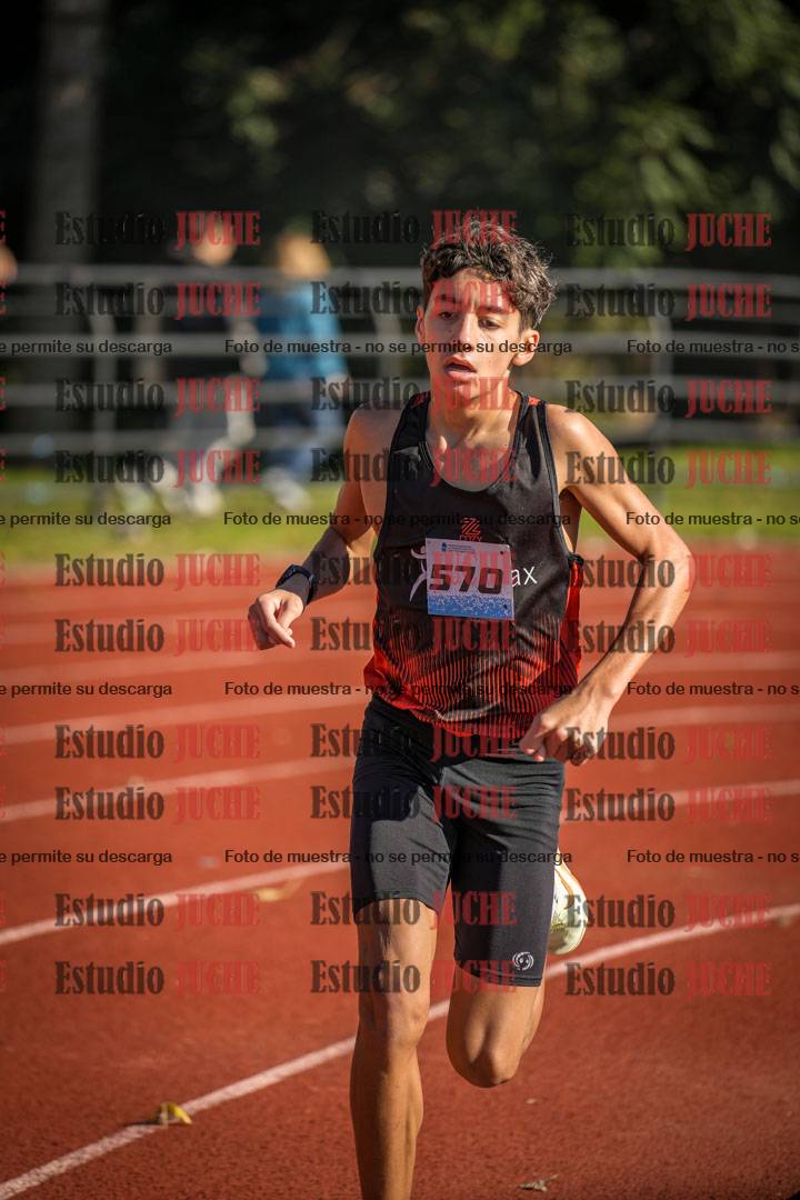 Fotos de los 2400 m de varones