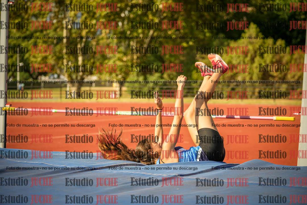 Fotos del salto en alto de mujeres - combinadas 2