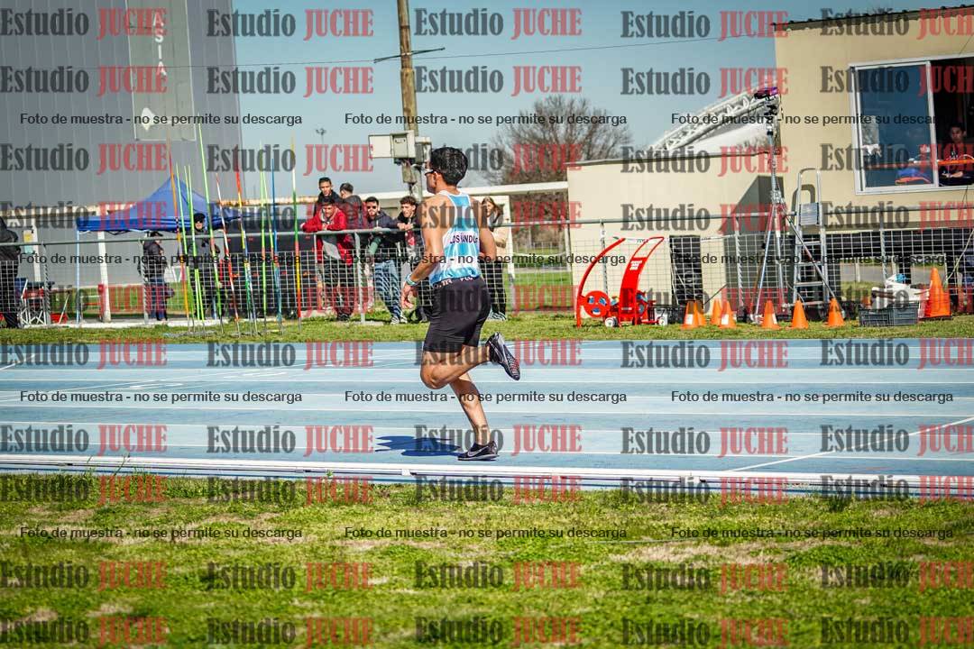 Fotos de los 3000 m con obstáculos de varones