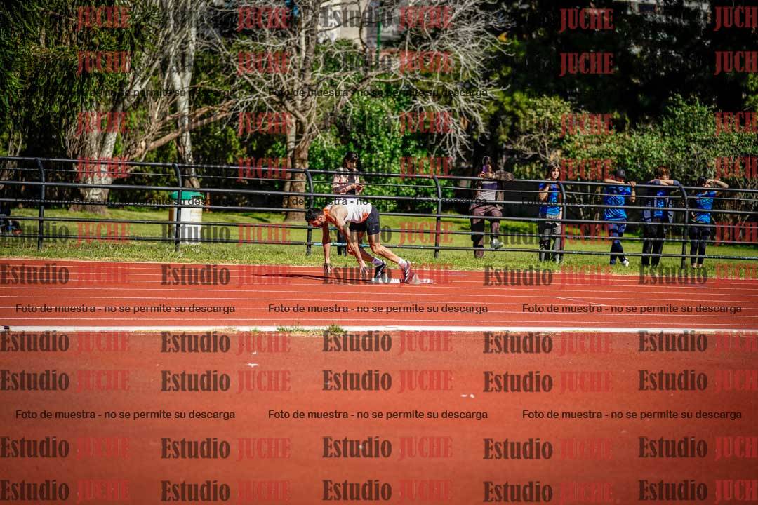Fotos de los 400 m con vallas de varones