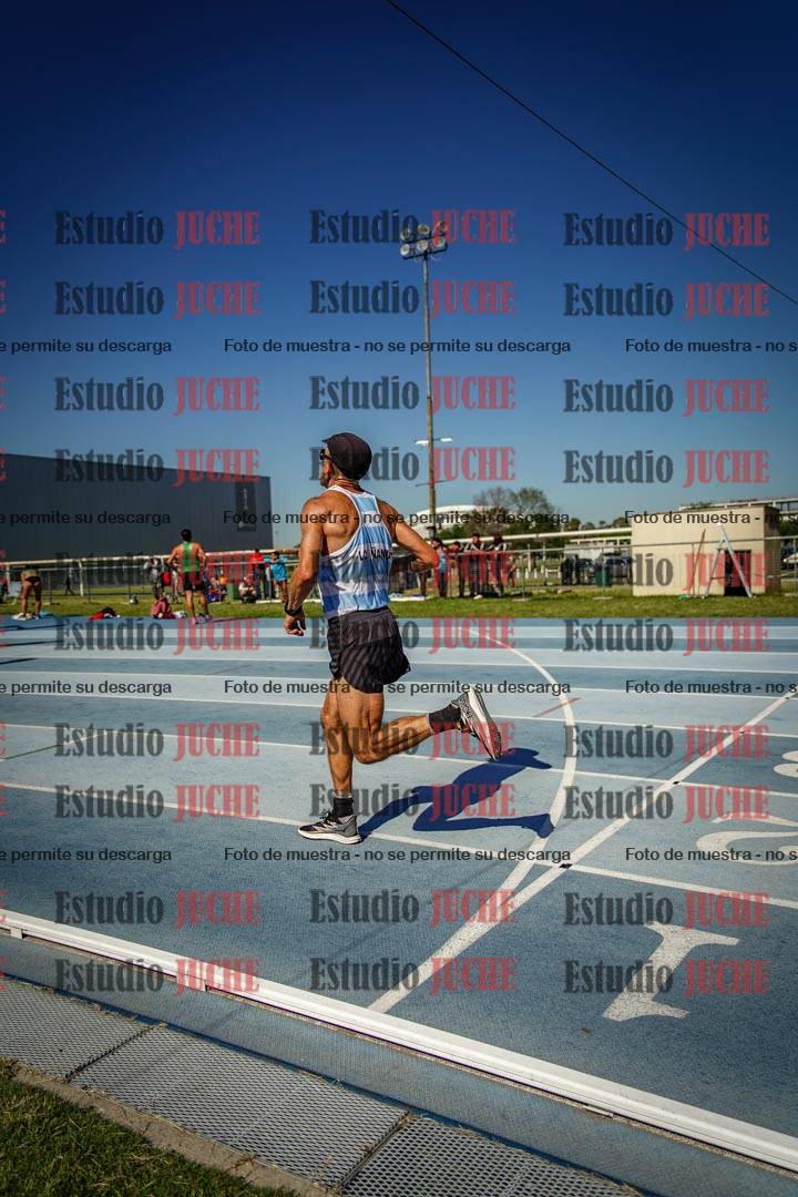 Fotos de los 5000 m de mujeres y varones - serie 1