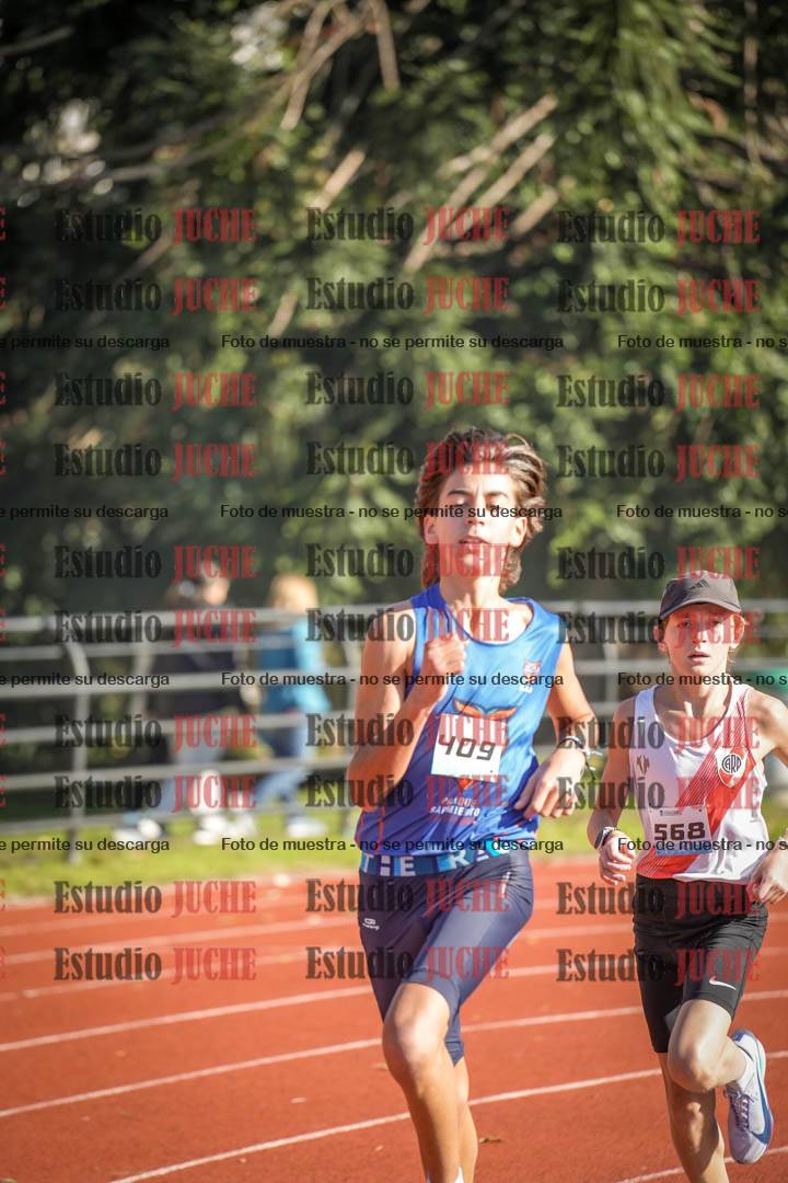 Fotos de los 2400 m de varones