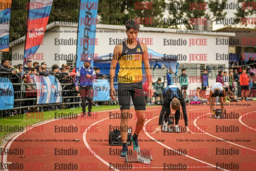 Fotos de los 400 m con vallas de varones