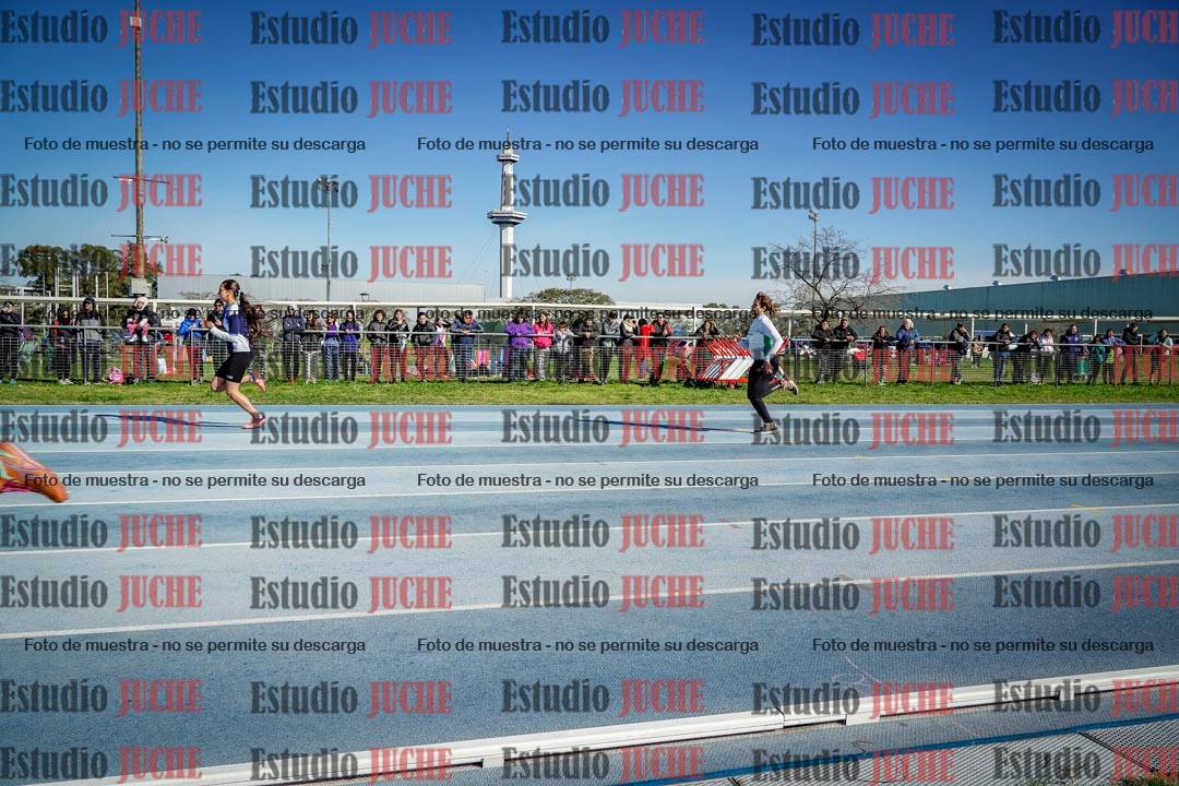 Fotos de los 80 m llanos de mujeres - U14