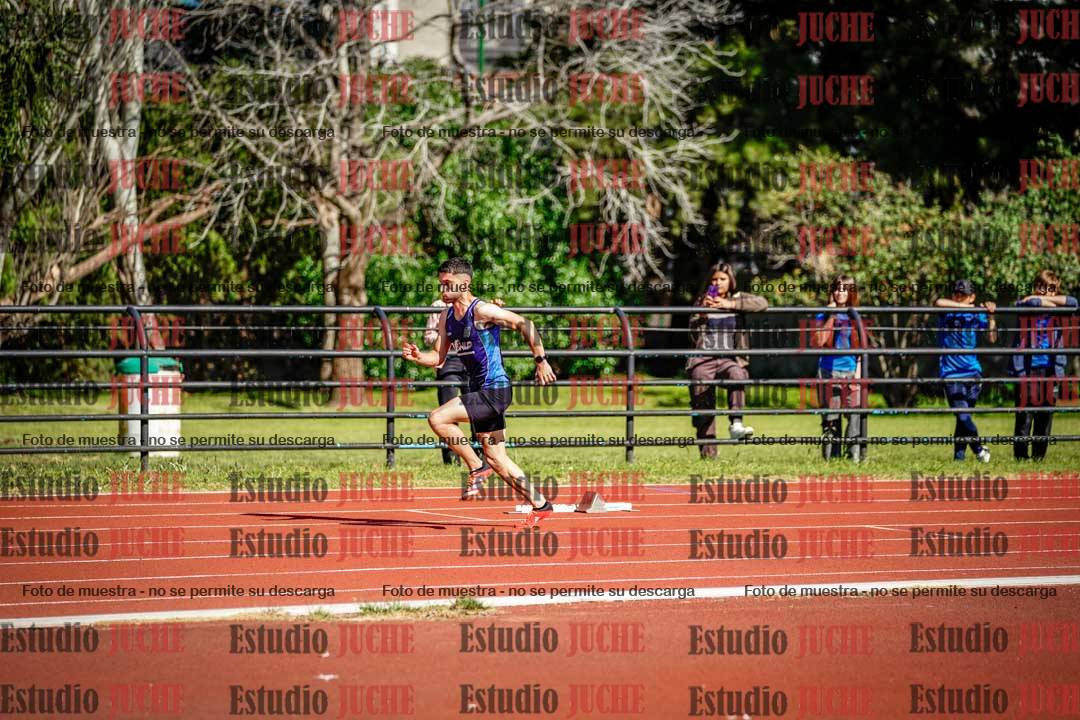 Fotos de los 400 m con vallas de varones