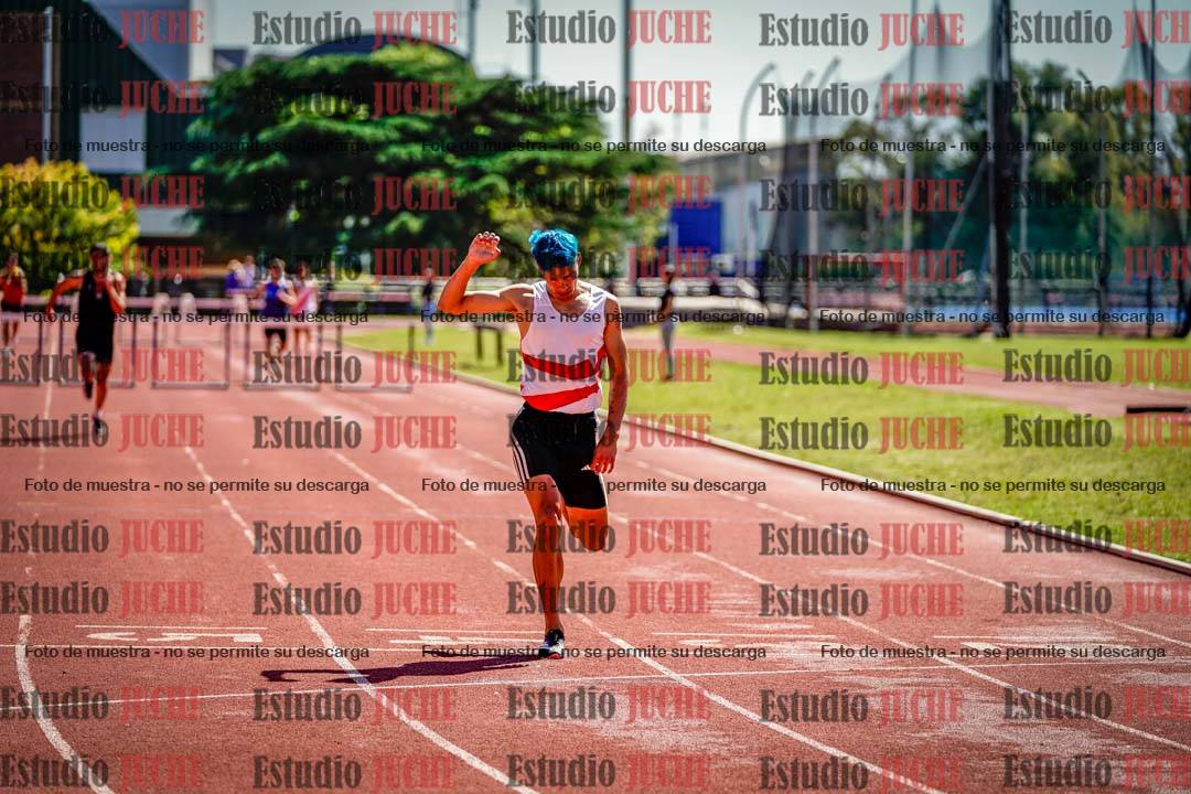 Fotos de los 400 m con vallas de varones