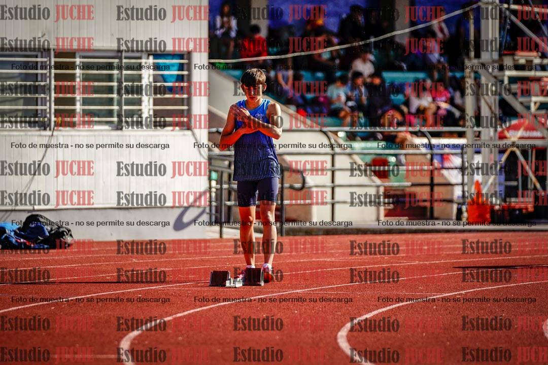 Fotos de los 400 m con vallas de varones
