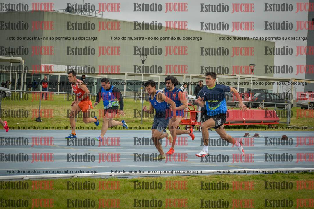 Fotos de los 100 m llanos de varones
