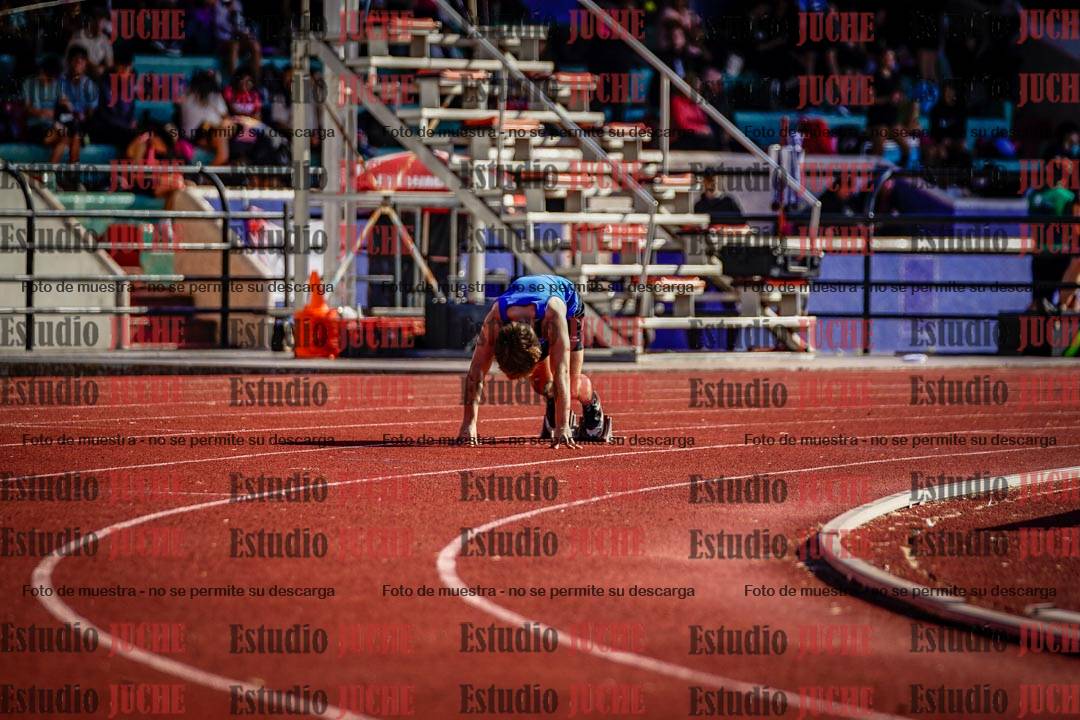 Fotos de los 400 m con vallas de varones