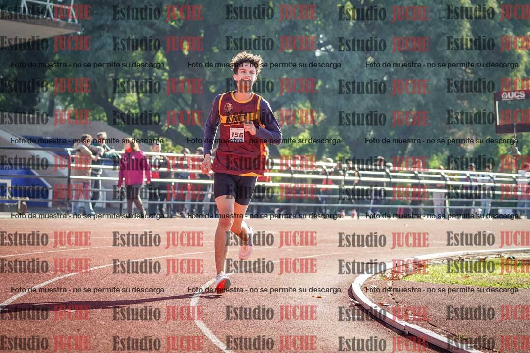 Fotos de los 2400 m de varones