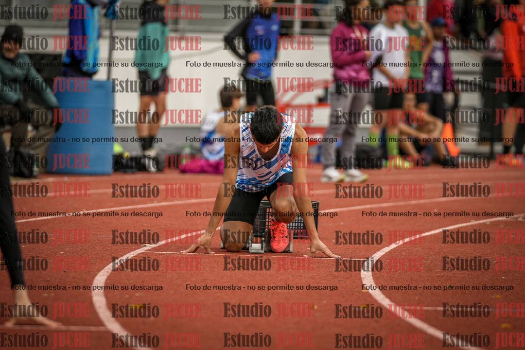 Fotos de los 400 m con vallas de varones