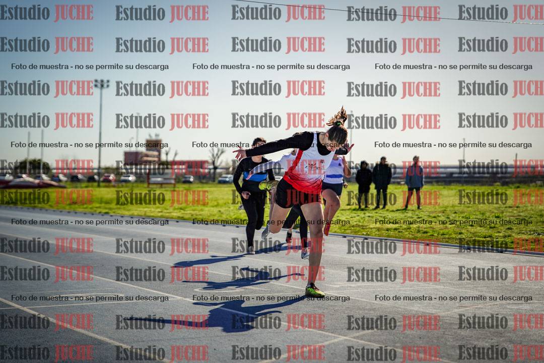 Fotos de los 80 m llanos de mujeres - U14