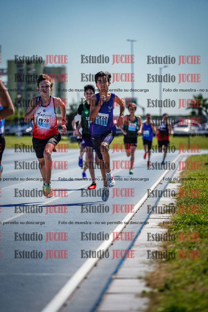 Fotos de los 600 m llanos de varones