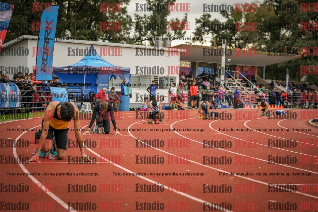 Fotos de los 400 m con vallas de varones