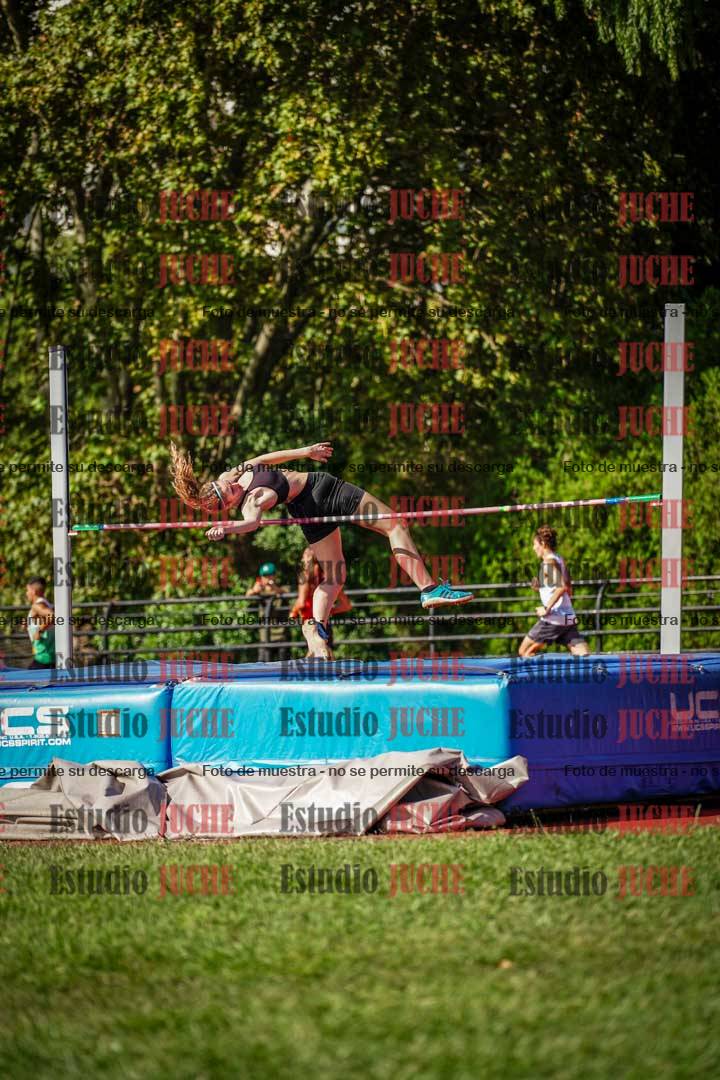 Fotos del salto en alto de mujeres