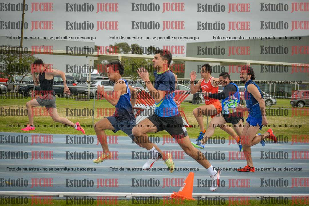 Fotos de los 100 m llanos de varones