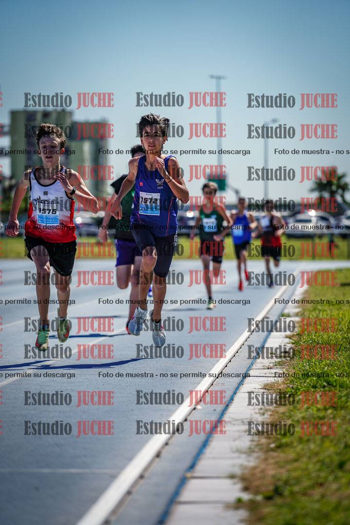 Fotos de los 600 m llanos de varones