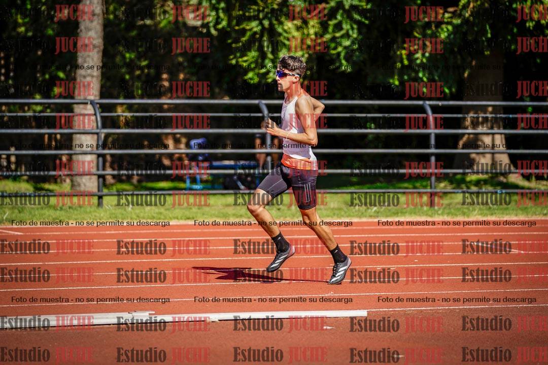 Fotos de los 400 m con vallas de varones