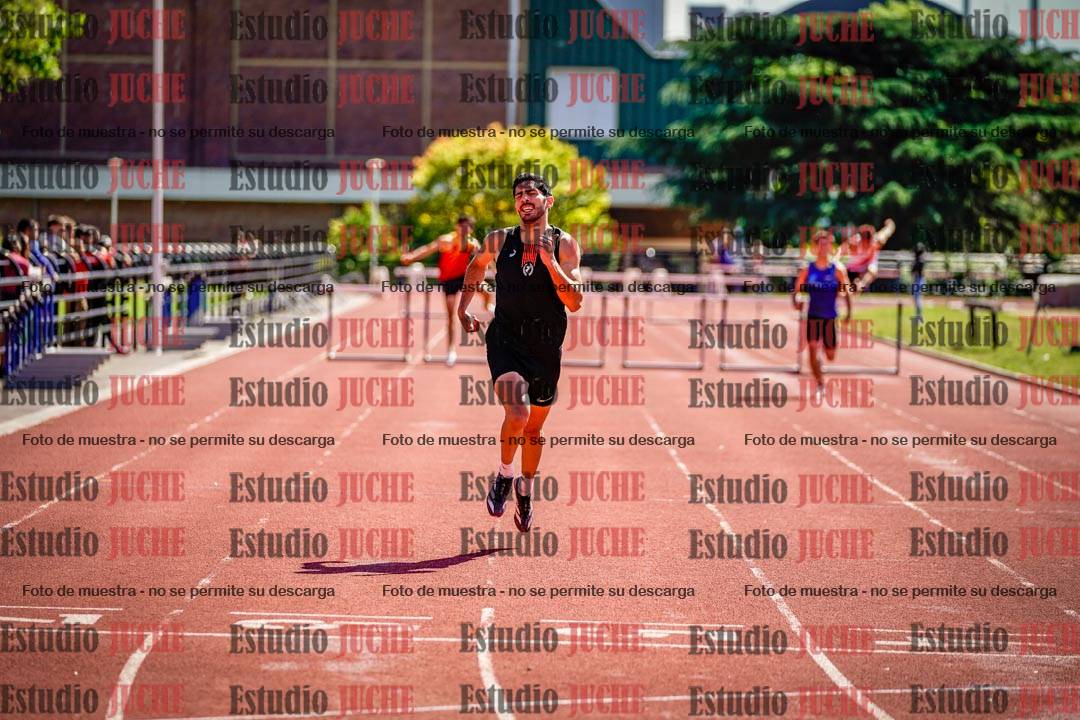 Fotos de los 400 m con vallas de varones