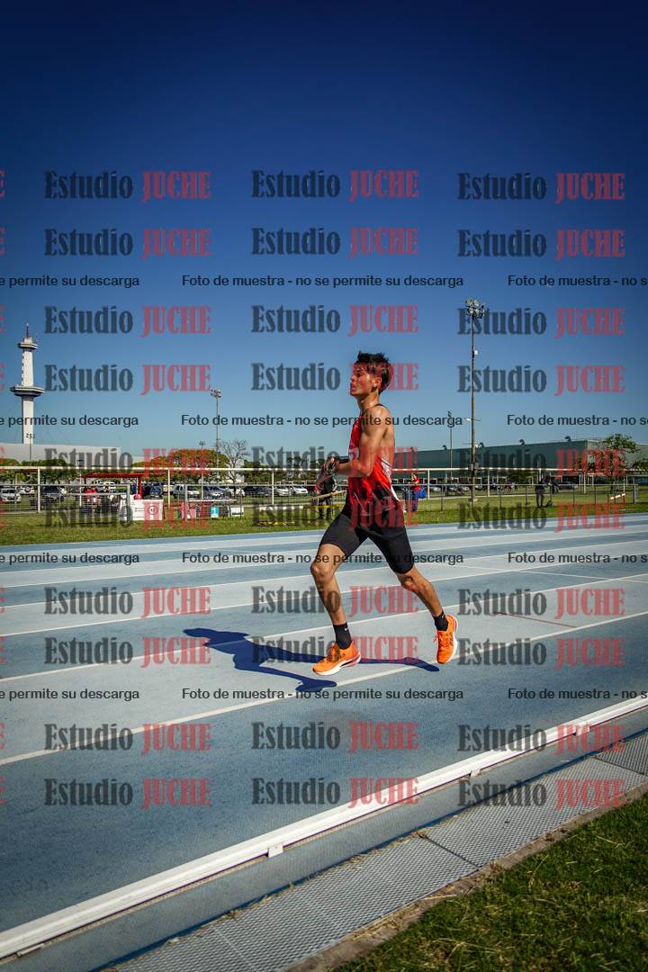 Fotos de los 5000 m de mujeres y varones - serie 1
