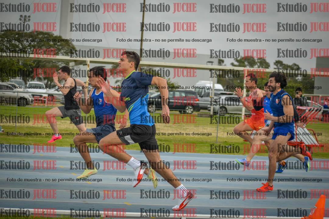 Fotos de los 100 m llanos de varones