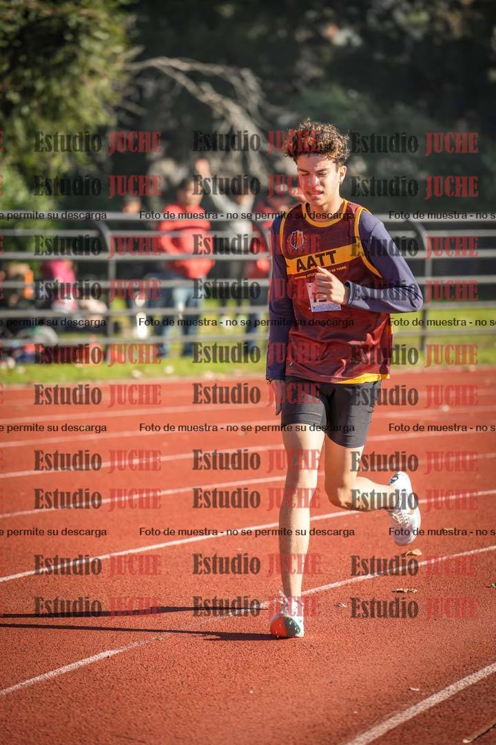 Fotos de los 2400 m de varones