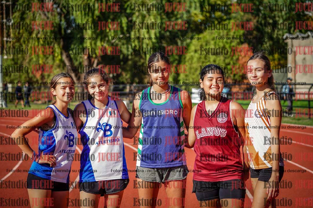 Fotos del salto en largo de mujeres - incluye U16