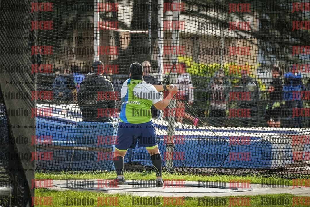 Fotos del lanzamiento de martillo de varones