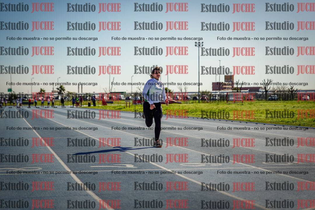 Fotos de los 80 m llanos de mujeres - U14