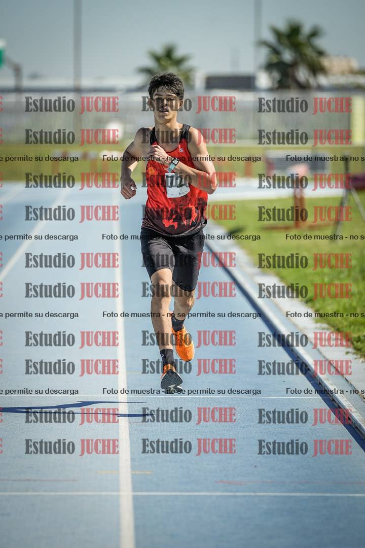Fotos de los 5000 m de mujeres y varones - serie 1