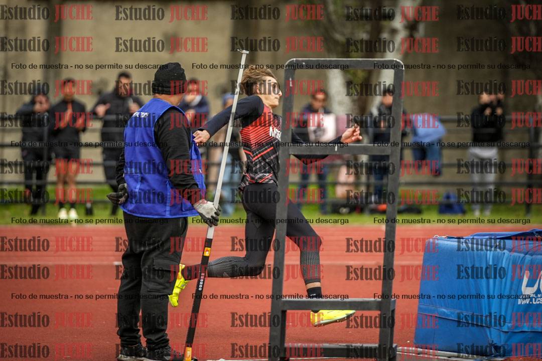 Fotos del salto en alto de varones