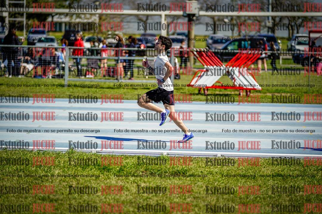 Fotos de los 600 m llanos de varones